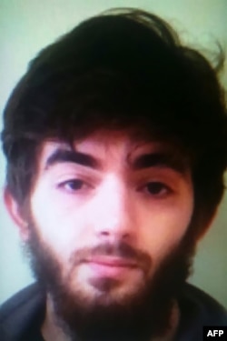 Fotografija Hamzata Asimova bez označenog datuma kada je uslikana