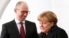 Прем’єр-міністр України Арсеній Яценюк та канцлер Німеччини Анґела Меркель