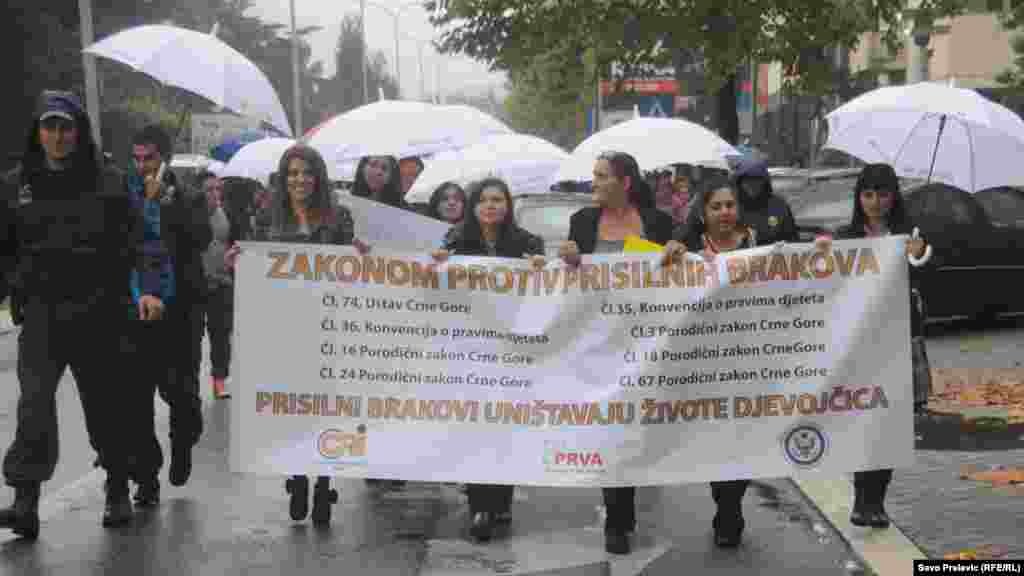 CG - Protesti žena u Podgorici, 29. novembar 2012.