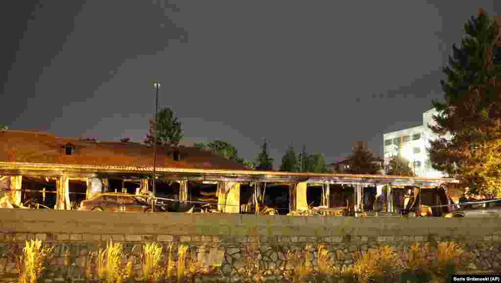 Izgorjela improvizirana bolnica nakon požara u sjeverozapadnom gradu Tetovo u Sjevernoj Makedoniji, 9. septembra 2021. 