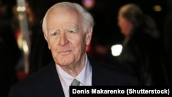 Джон Ле Карре