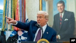 Дональд Трамп в Белом доме