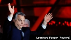 Mađarski premijer Viktor Orban slavi pobjedu na parlamentarnim izborima, 8. aprila 2018.