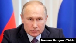 Președintele rus Vladimir Putin s-a întâlnit la Kremlin cu cancelarul Germaniei Angela Merkel.