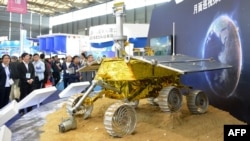 Модель первого китайского лунохода