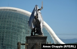 ომის მემორიალი, გახსნამდე ცოტა ხნით ადრე