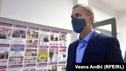 Nebojša Stefanović dolazi na sednicu Predsedništva SNS-a u Beogradu 5. maja