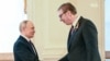 Путин с Александром Вучичем (справа)
