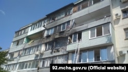 Пожар на улице Лизы Чайкиной в Севастополе, 26 июля 2020 год