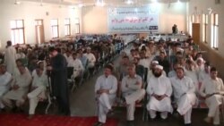 'یو څوک څه داسې شوخه، ړنګه بنګه وه بابا' 'یو څوک څه داسې شوخه، ړنګه بنګه وه بابا'