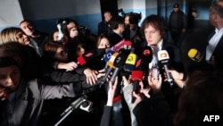 კოალიცია მედიის ადვოკატირებისათვის მედიაგარემოს აფასებს. ფოტოზე: ირაკლი კობახიძე ესაუბრება ჟურნალისტებს ხმის მიცემის შემდეგ, 2024 წლის 26 ოქტომბერი