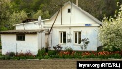 Междуречье: село под «ясновидящей» скалой (фотогалерея)