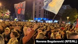 Građani na dočeku studenata u Novom Sadu, 31. oktobar 2025.