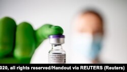 Doza vakcine protiv krona virusa kompanija BioNTech i Pfizer