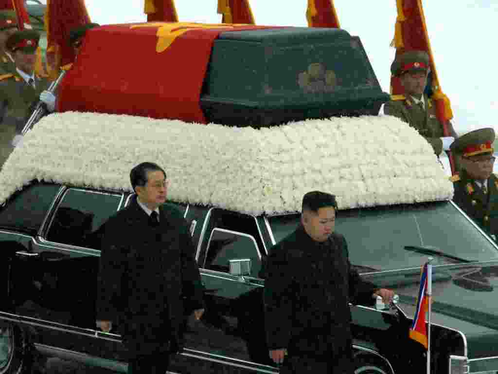 Kim Džong-un i njegov ujak Jang Song-thaek