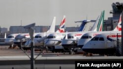 "Pušta se da tržište i putnici sami izaberu", smatra Vujović