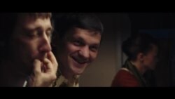 Сцена "Монолог в поезде" из фильма "Кроткая" Сергея Лозницы Сцена "Монолог в поезде" из фильма "Кроткая" Сергея Лозницы