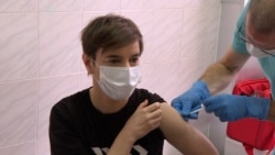 Premijerka Srbije primila vakcinu protiv korona virusa Premijerka Srbije primila vakcinu protiv korona virusa