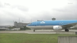 Ряд стран рекомендовали уезжать из Украины Ряд стран рекомендовали уезжать из Украины