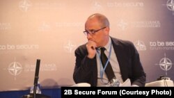 Whitmore: Rusija smatra da je žrtva sinhronizovanih napada Zapada