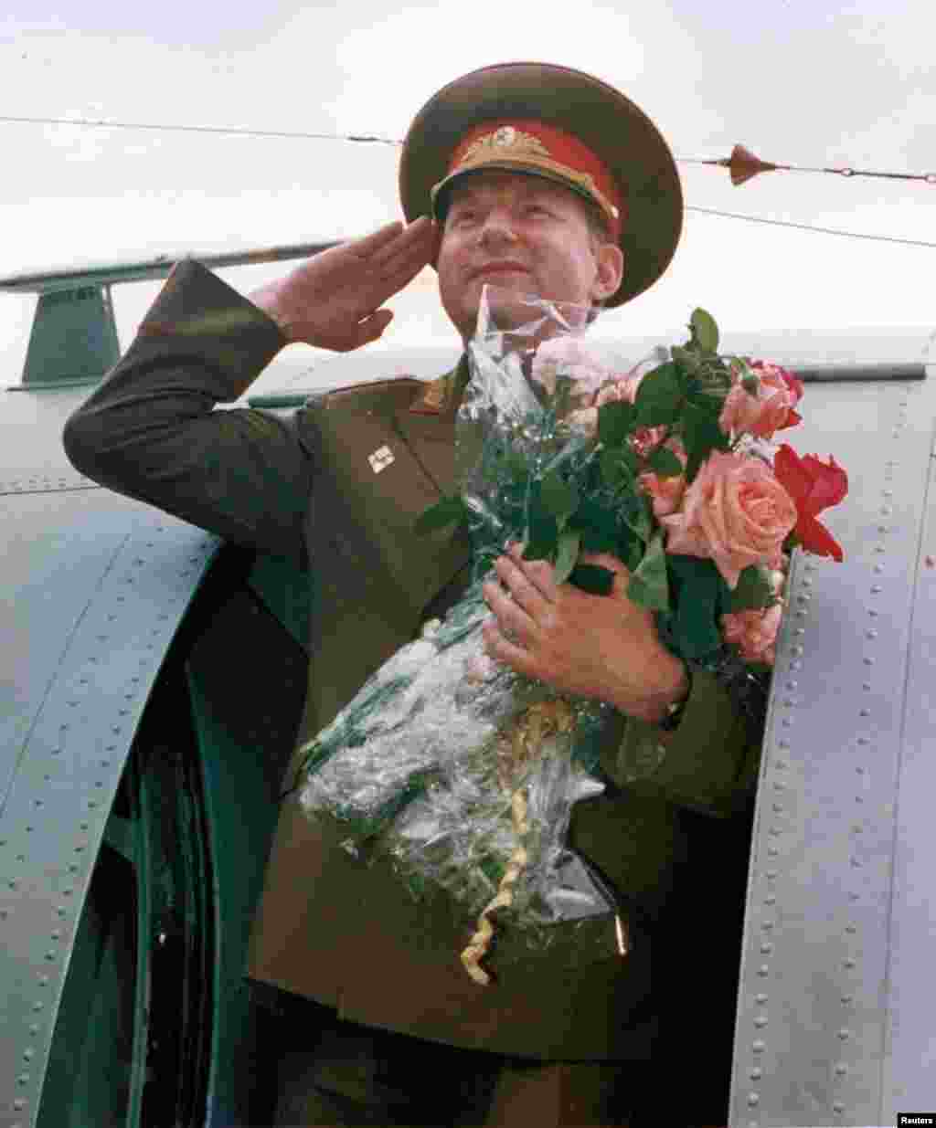 Генерал Эдуард Воробьев во время вывода советских войск из Чехословакии – 27 июня 1991 года. 