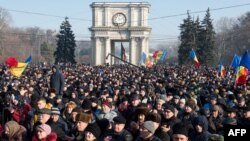 Протест біля будівлі парламенту в Кишиневі. 21 січня 2016 року