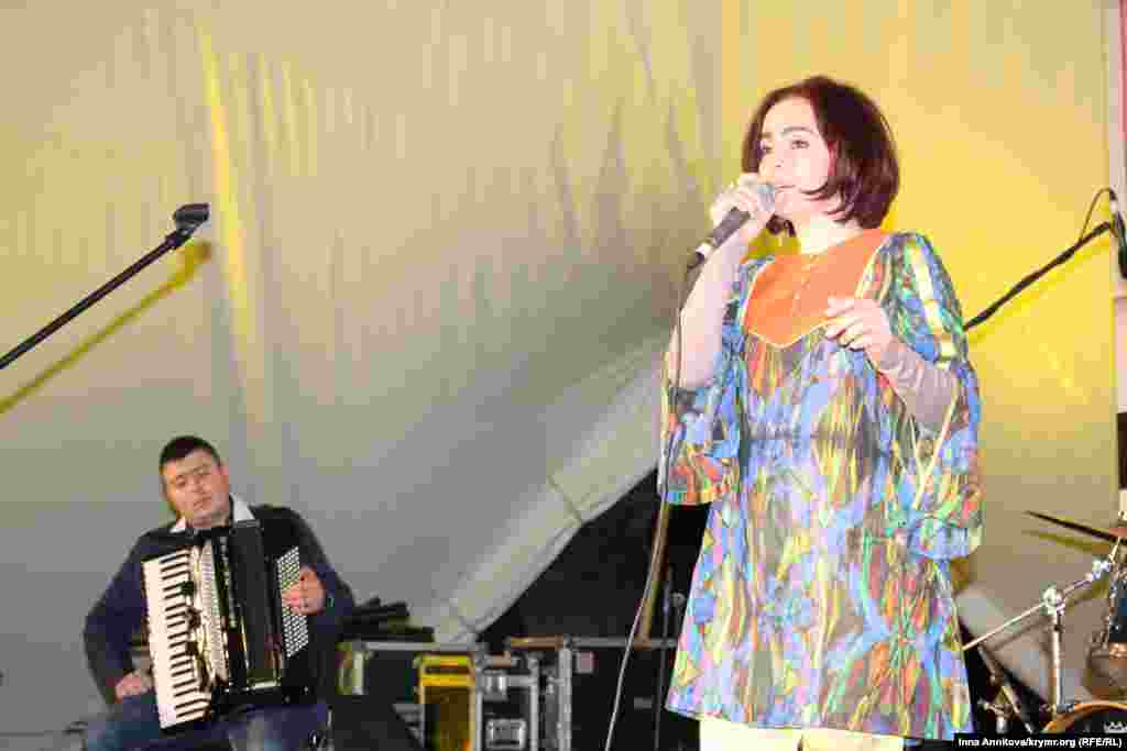 Ельвіра Сарихаліл – виконавиця автентичних кримськотатарських пісень
