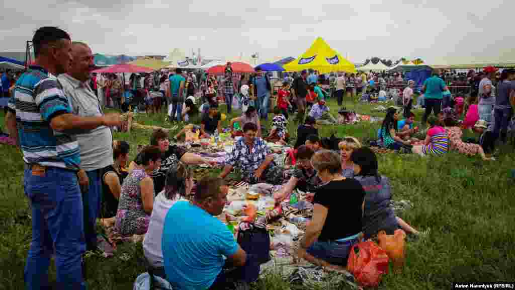 Хидирлез – свято щедрого врожаю, яке століттями відзначали після закінчення польових робіт і вигону худоби на літні пасовища