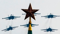 Лицом к событию. Сигнал Кремля: парадом закончим эпидемию? Лицом к событию. Сигнал Кремля: парадом закончим эпидемию?