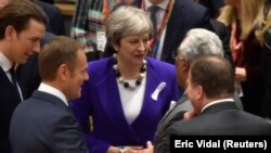 Mora se odgvoriti na barbarski čin: Theresa May