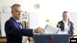 Odnosi sa Izetbegovćem službeni: Fahrudin Radončić