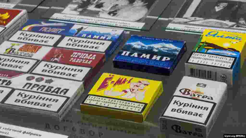 3 декабря в Феодосийском музее древностей состоялось открытие выставки «Феодосийская табачная фабрика». В экспозиции представлены архивные документы, материалы и фотографии табачной фабрики