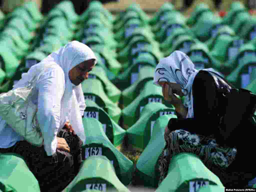 Srebrenica, 11.07.2011. Foto: RSE / Midhat Poturović