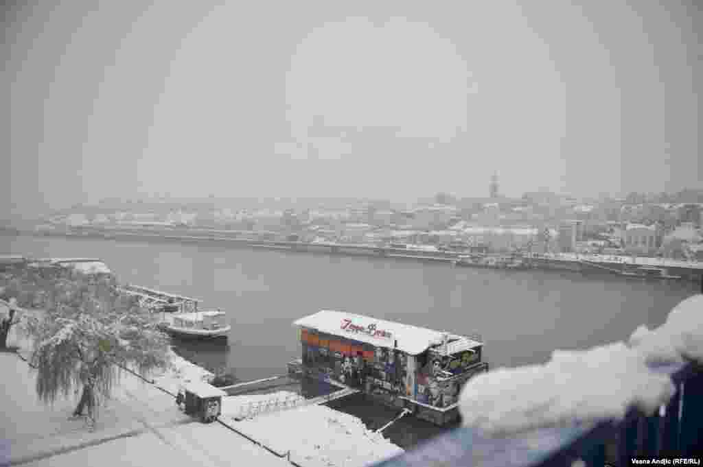 Nikad teže do splavova ispod Brankovog mosta 