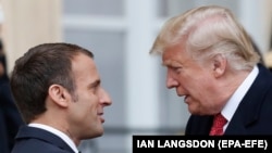 Emmanuel Macron i Donald Trump, fotoarhiv