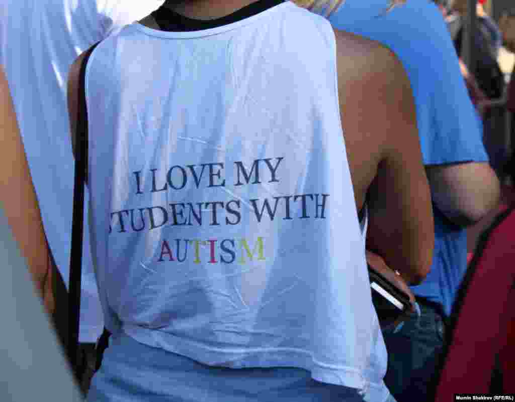 В очереди за билетами на открытие Спецолимпиады в Лос-Анджелесе 