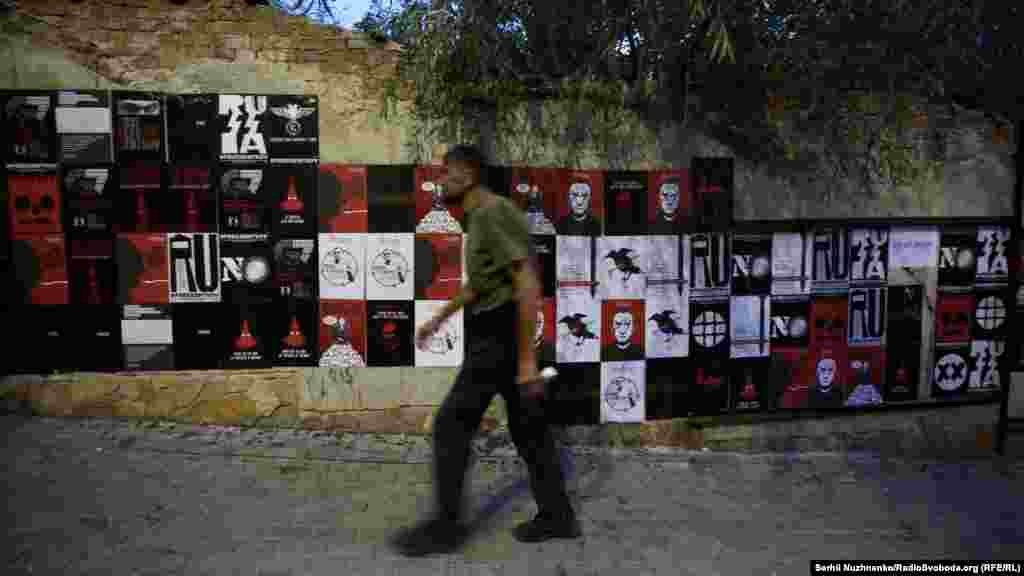 Засуджений у Росії український режисер Олег Сенцов 14 травня оголосив безстрокове голодування з вимогою звільнити всіх українських політв'язнів, які перебувають у російських в'язницях