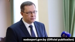 Генпрокурор Андрій Швед заявив, що Білорусь розраховує на допомогу Росії в розслідуванні кримінальної справи, де, за його словами, зібрано і є досить багато документів про «геноцид білорусів та інших осіб»