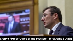 Луценко: маю намір підготуватися і перейти в українську політику