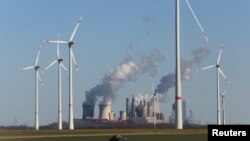 Svet može da izbegne najgore posledice klimatskih promena, ako se ukinu mnogi projekti koje pokreću fosilna goriva.