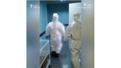 Врачи обходят инфицированных COVID-19 в Уфе Врачи обходят инфицированных COVID-19 в Уфе