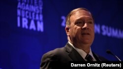 مایک پومپئو می‌گوید، گروگانگیری نشانه ماهیت حکومت ایران بود