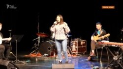 Виступ Оксани Мухи в Празі