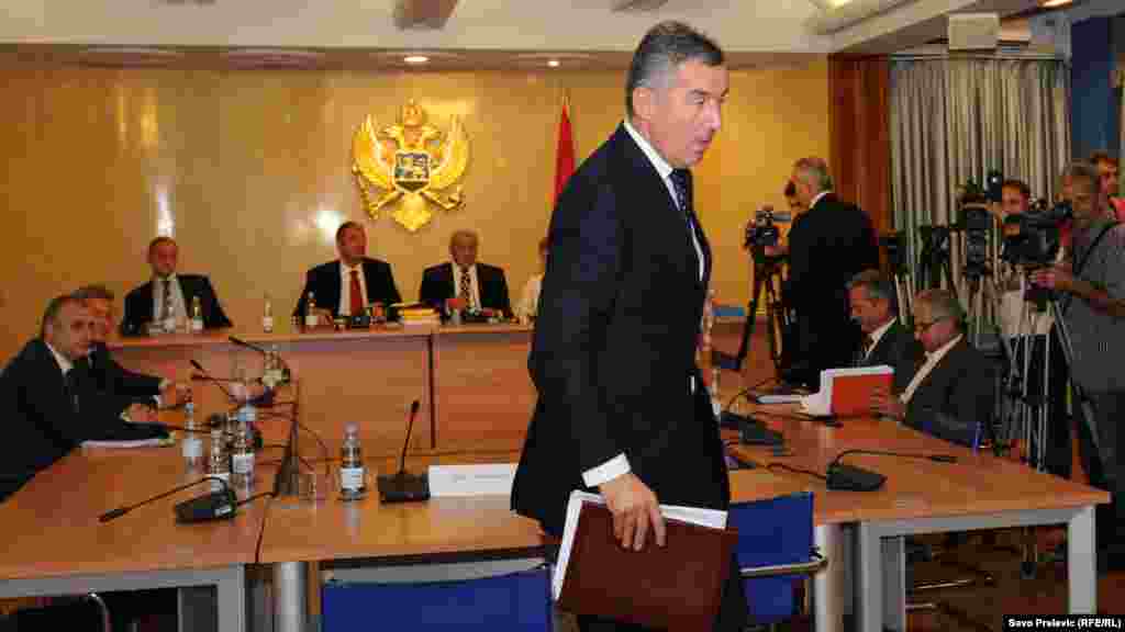 CG - Saslušanje Mila Đukanovića oko afere Telecom, Podgorica, 28. septembar 2012.