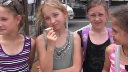 Донецькі діти розповіли, як працювали неофіційно Донецькі діти розповіли, як працювали неофіційно