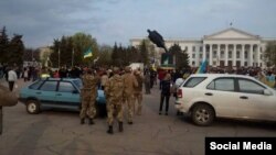 Краматорск – снос памятника Ленину 17 апреля