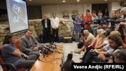 Emir Kusturica i Milorad Dodik na predstavljanju projekta "Andrićgrad", jun 2011.