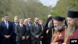 Hrvatski premijer Andrej Plenković je kazao kako  želi odaslati poruku pomirbe, što ne znači zaborav onoga što se događalo u ratu, već  izvući pouke i pružiti jedni drugima ruku mira, Varivode 28 rujan 2020.