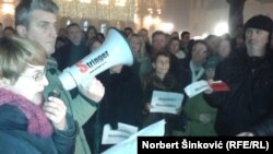 Tatjana Tucić na protestu u Novom Sadu, foto: Norbert Šinković