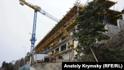 Стройка в Крыму, иллюстрационное фото